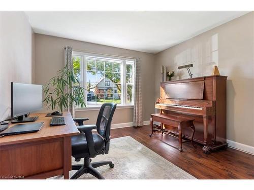 101 Glenwood Avenue, St. Catharines, ON - Indoor Photo Showing Office