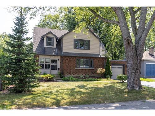 15 Rosewood Avenue, Welland, ON - Outdoor With Facade