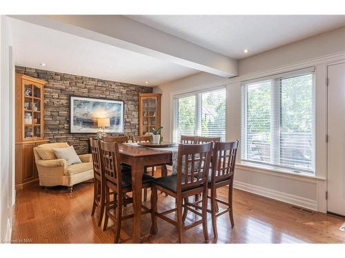 15 Rosewood Avenue, Welland, ON - Indoor Photo Showing Dining Room