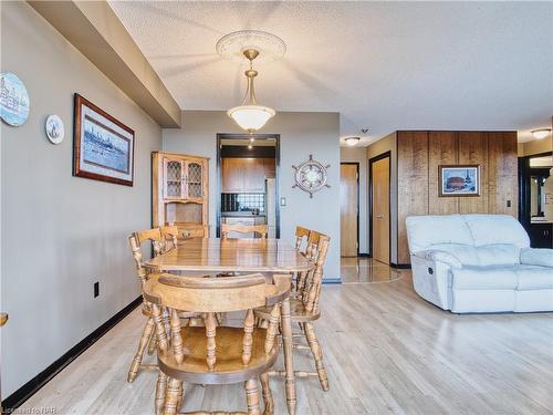 901-81 Scott Street, St. Catharines, ON - Indoor Photo Showing Dining Room