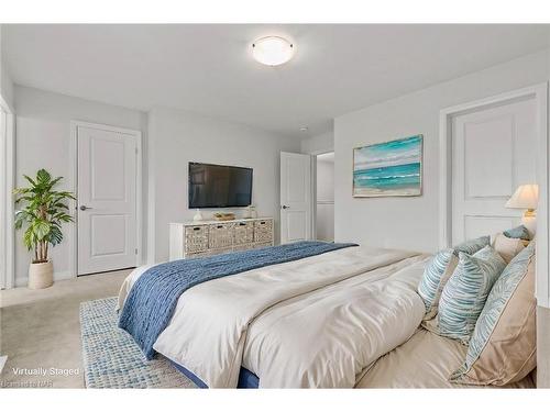 96 Bur Oak Drive, Thorold, ON - Indoor Photo Showing Bedroom