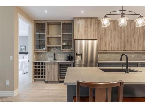 681 Warner Road, Niagara-On-The-Lake, ON - Indoor Photo Showing Kitchen