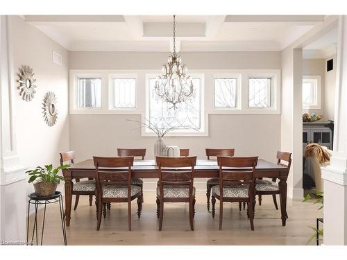 32 Breckenridge Boulevard, St. Catharines, ON - Indoor Photo Showing Dining Room