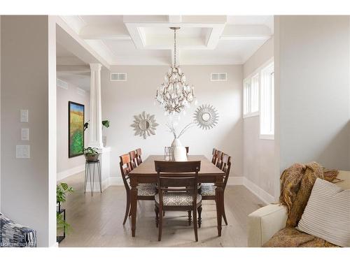 32 Breckenridge Boulevard, St. Catharines, ON - Indoor Photo Showing Dining Room