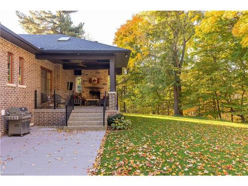 32 Breckenridge Boulevard, St. Catharines, ON - Outdoor With Deck Patio Veranda