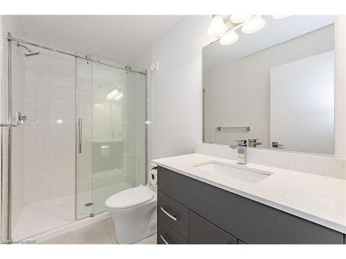 47 Lily Lane, Guelph, ON - Indoor Photo Showing Bathroom