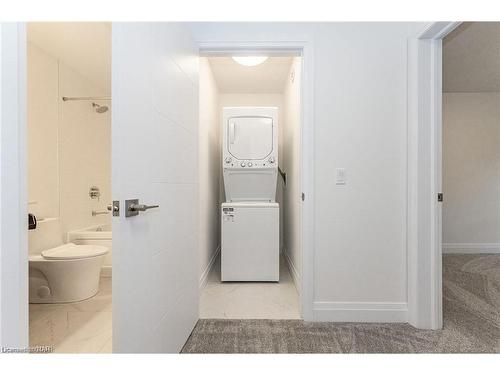 47 Lily Lane, Guelph, ON - Indoor Photo Showing Bathroom