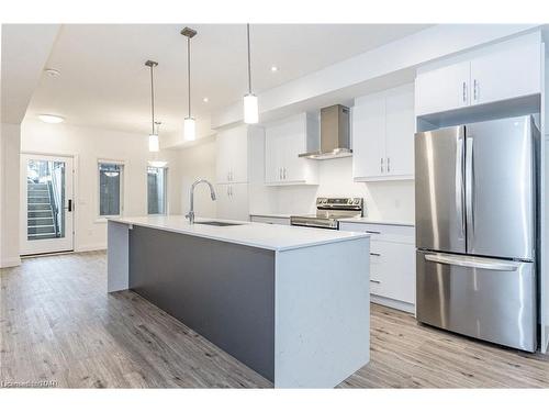 47 Lily Lane, Guelph, ON - Indoor Photo Showing Kitchen With Stainless Steel Kitchen With Upgraded Kitchen