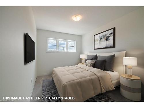 20 Brighton Lane, Thorold, ON - Indoor Photo Showing Bedroom