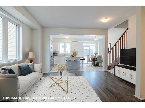 20 Brighton Lane, Thorold, ON - Indoor Photo Showing Living Room