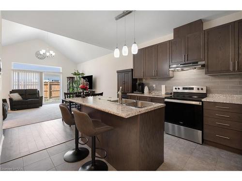 23 Cosmopolitan Common, St. Catharines, ON - Indoor Photo Showing Kitchen With Double Sink With Upgraded Kitchen