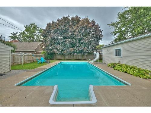 190 Price Avenue, Welland, ON - Outdoor With In Ground Pool With Backyard