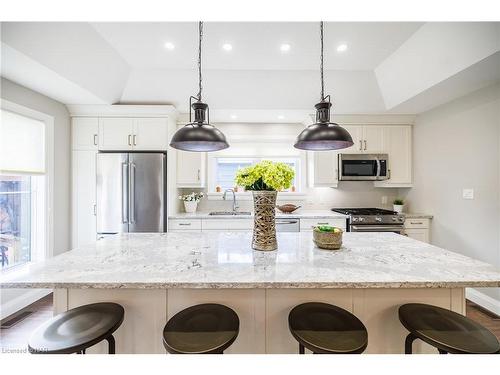 364 Oxford Avenue, Crystal Beach, ON - Indoor Photo Showing Kitchen With Upgraded Kitchen