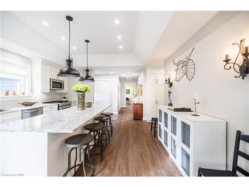 364 Oxford Avenue, Crystal Beach, ON - Indoor Photo Showing Kitchen With Upgraded Kitchen