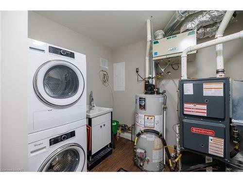 364 Oxford Avenue, Crystal Beach, ON - Indoor Photo Showing Laundry Room