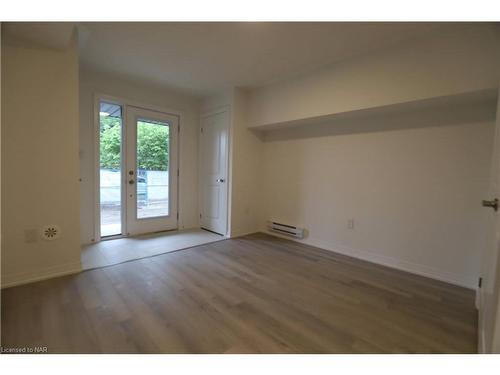 12 Sidney Rose Common, St. Catharines, ON - Indoor Photo Showing Other Room