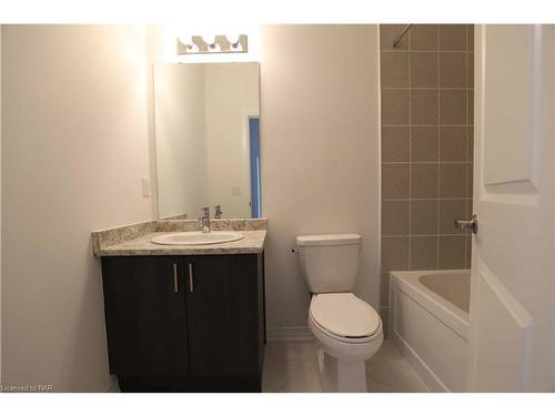 12 Sidney Rose Common, St. Catharines, ON - Indoor Photo Showing Bathroom