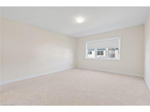 95 Keelson Street, Welland, ON - Indoor Photo Showing Other Room