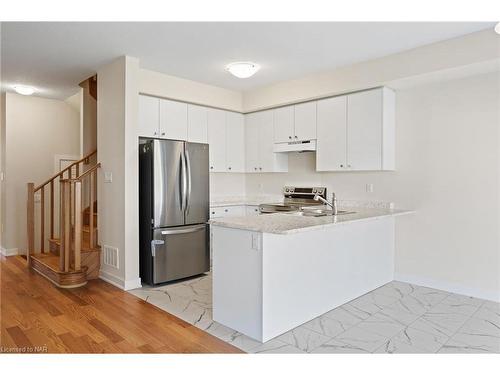 95 Keelson Street, Welland, ON - Indoor Photo Showing Kitchen With Double Sink