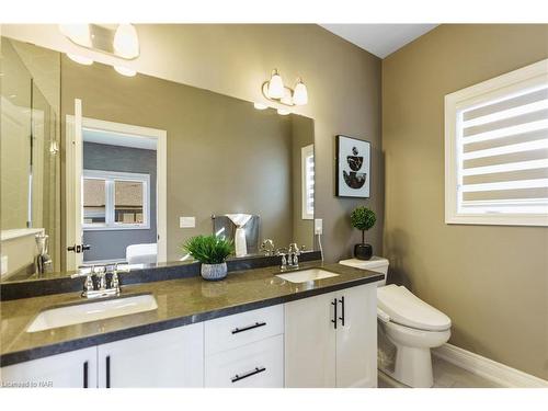 3585 Canfield Crescent, Stevensville, ON - Indoor Photo Showing Bathroom