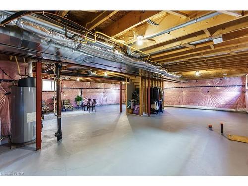 3585 Canfield Crescent, Stevensville, ON - Indoor Photo Showing Basement