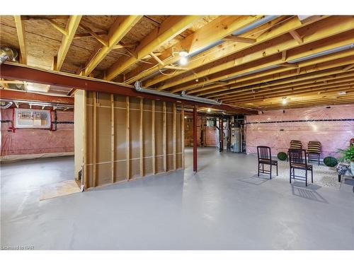 3585 Canfield Crescent, Stevensville, ON - Indoor Photo Showing Basement