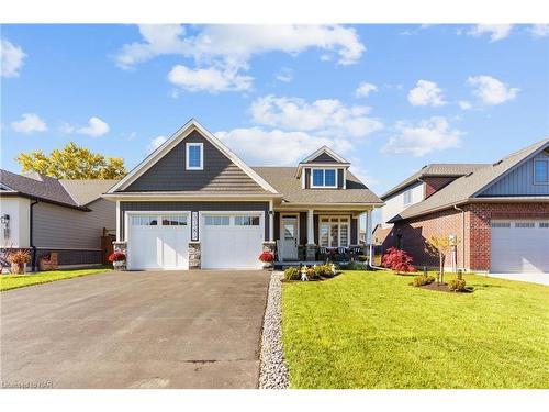 3585 Canfield Crescent, Stevensville, ON - Outdoor With Facade