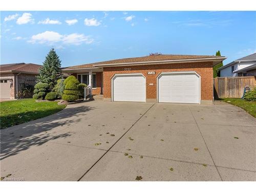 7737 Mount Carmel Boulevard, Niagara Falls, ON - Outdoor