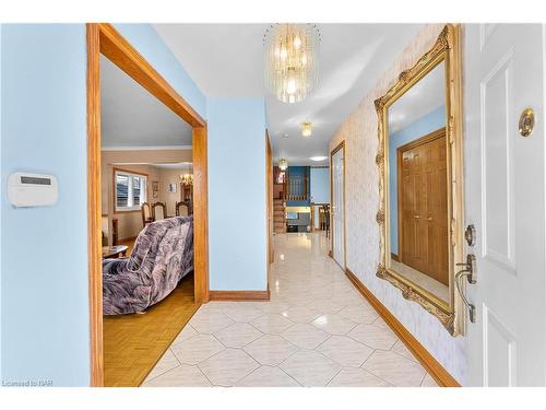 7737 Mount Carmel Boulevard, Niagara Falls, ON - Indoor Photo Showing Other Room