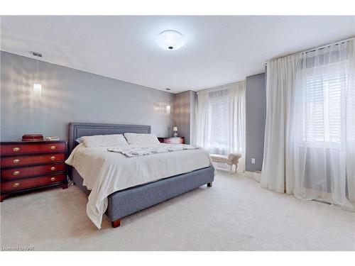 56 Calista Drive, Welland, ON - Indoor Photo Showing Bedroom