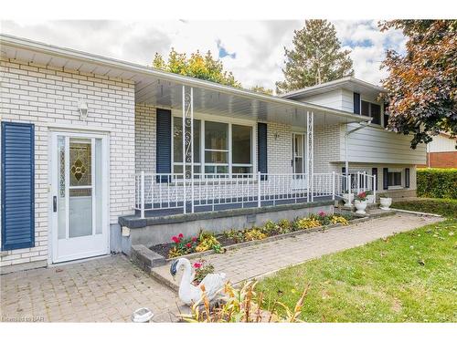 415 Line 1 Road, Niagara-On-The-Lake, ON - Outdoor With Deck Patio Veranda