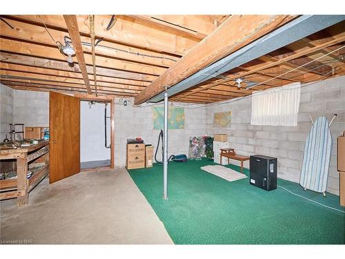 27 Quinn Avenue, Hamilton, ON - Indoor Photo Showing Basement