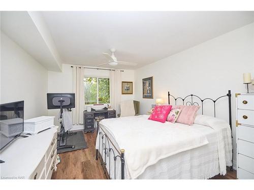 106-189 Dorchester Boulevard, St. Catharines, ON - Indoor Photo Showing Bedroom