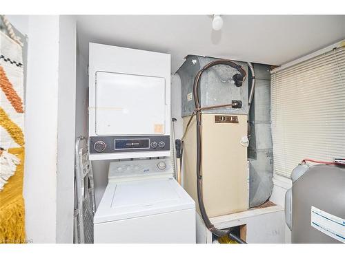 106-189 Dorchester Boulevard, St. Catharines, ON - Indoor Photo Showing Laundry Room