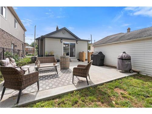 6317 Ash Street, Niagara Falls, ON - Outdoor With Deck Patio Veranda With Exterior