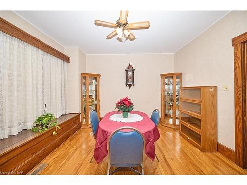 235 Phipps Street, Fort Erie, ON - Indoor Photo Showing Dining Room