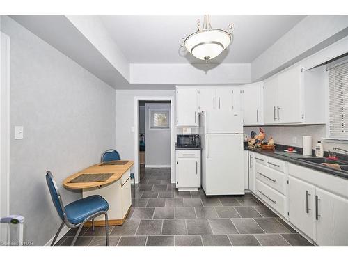 235 Phipps Street, Fort Erie, ON - Indoor Photo Showing Kitchen