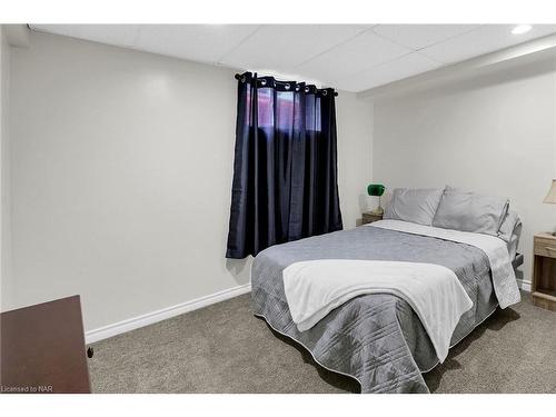 26 Doncaster Boulevard, St. Catharines, ON - Indoor Photo Showing Bedroom