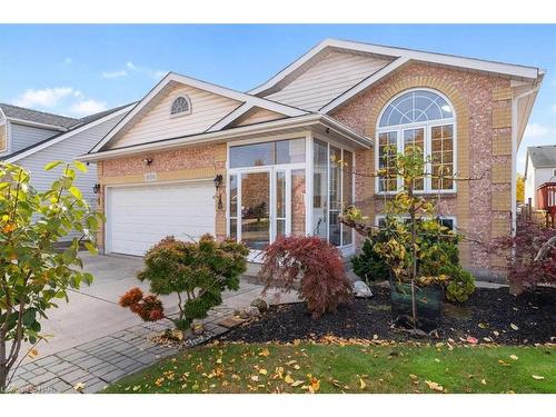 8138 Harvest Crescent, Niagara Falls, ON - Outdoor With Facade