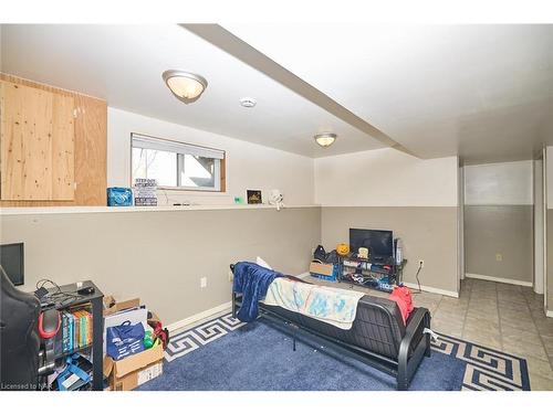 1463 Phillips Street, Fort Erie, ON - Indoor Photo Showing Other Room