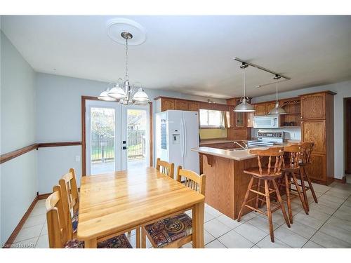 1463 Phillips Street, Fort Erie, ON - Indoor Photo Showing Dining Room