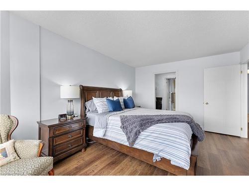 1008-3 Towering Heights Boulevard, St. Catharines, ON - Indoor Photo Showing Bedroom