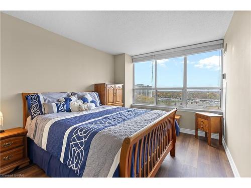 1008-3 Towering Heights Boulevard, St. Catharines, ON - Indoor Photo Showing Bedroom