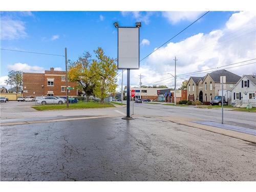 137 Niagara Street, St. Catharines, ON 