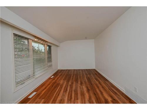 72 Wakelin Terrace, St. Catharines, ON - Indoor Photo Showing Other Room