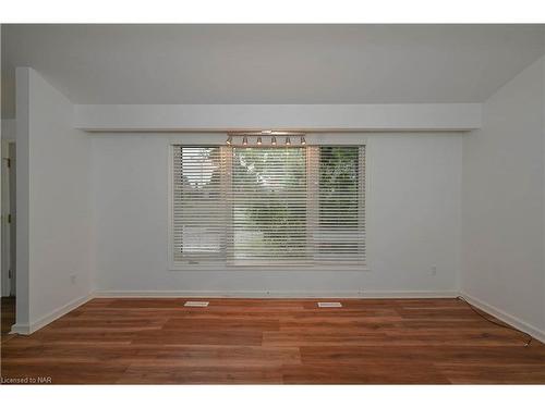 72 Wakelin Terrace, St. Catharines, ON - Indoor Photo Showing Other Room