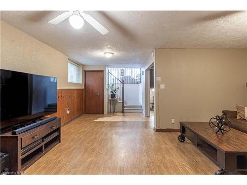 6631 Dawson Street, Niagara Falls, ON - Indoor