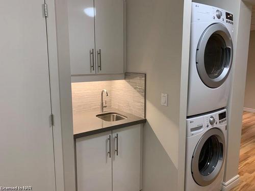 2-238 Bertie Street, Fort Erie, ON - Indoor Photo Showing Laundry Room