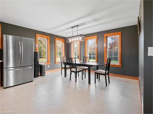 4426 Netherby Road, Welland, ON - Indoor Photo Showing Dining Room