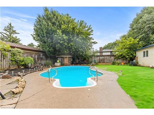 70 Rolling Acres Drive, Welland, ON - Outdoor With In Ground Pool With Backyard